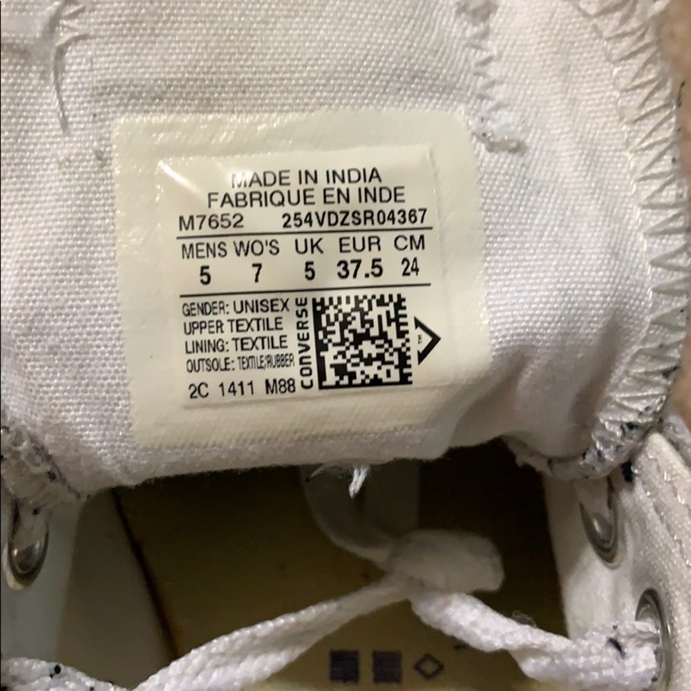 Converse - Picture 3 of 4